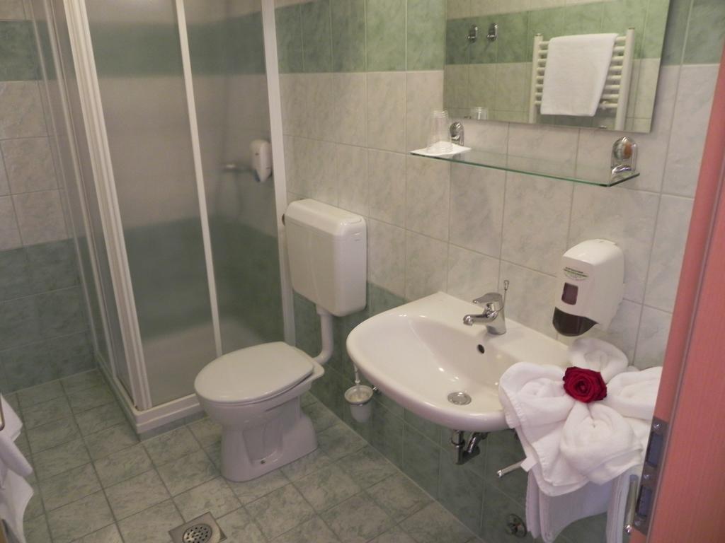 Motel Majolka Птуй Номер фото